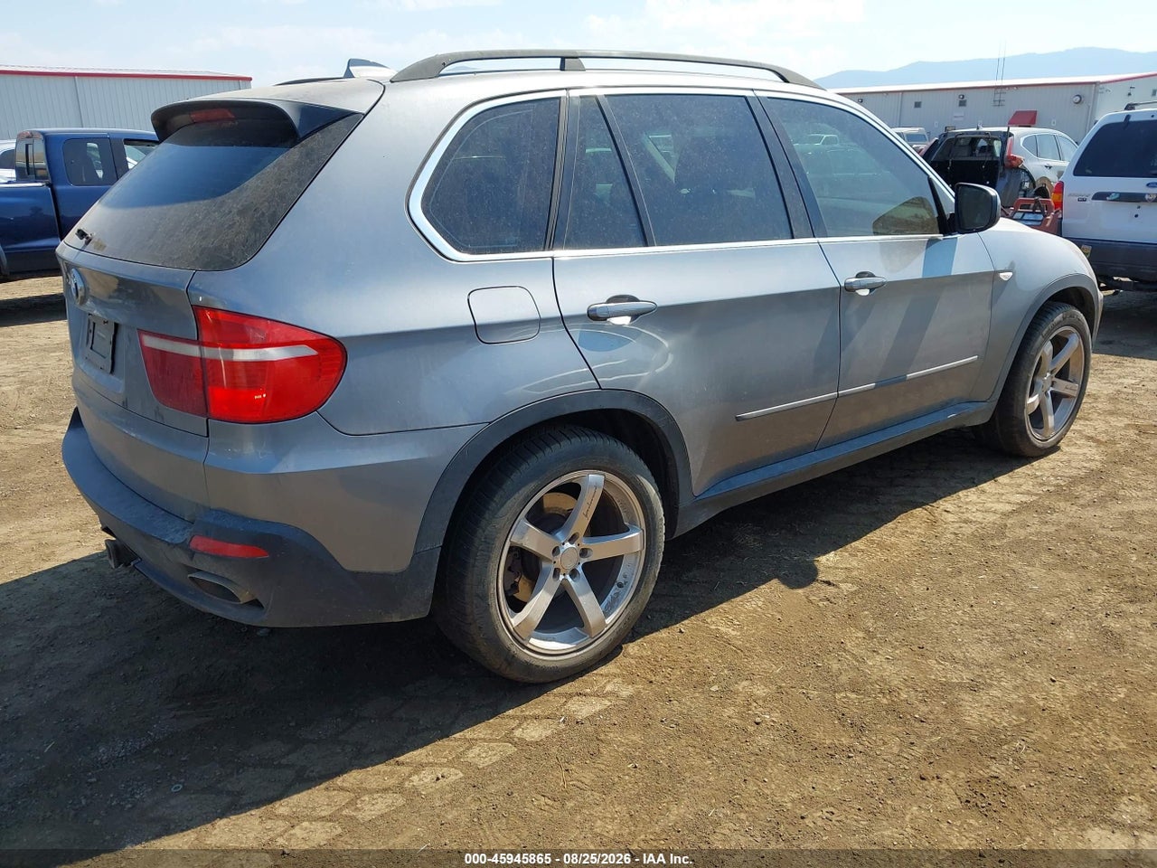 2007 BMW X5 4.8I · 4/10