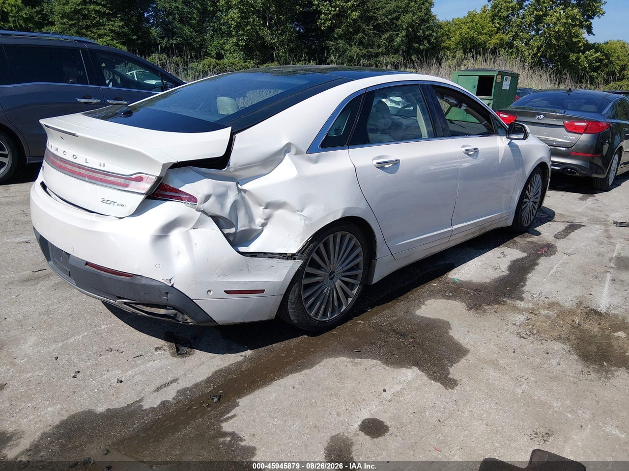 2017 LINCOLN MKZ RESERVE · 4/11