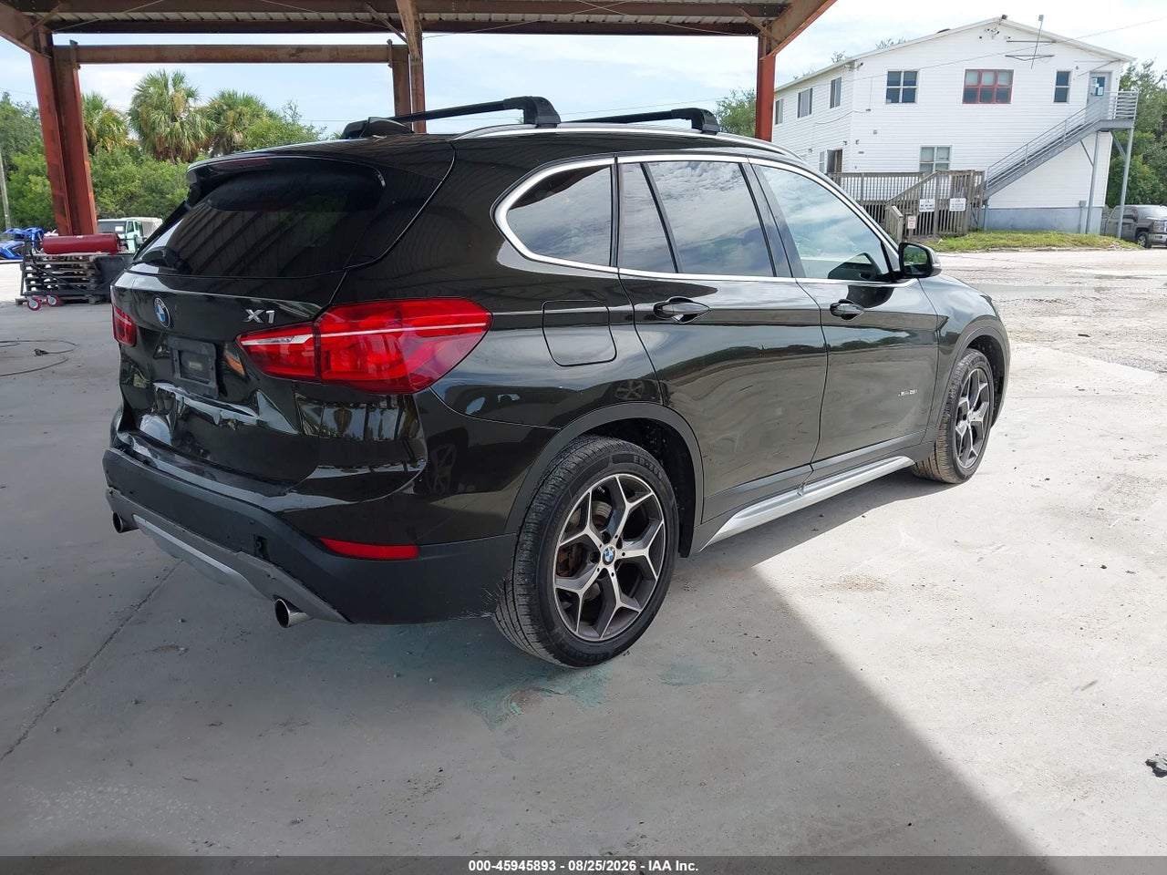 2016 BMW X1 XDRIVE28I · 4/11