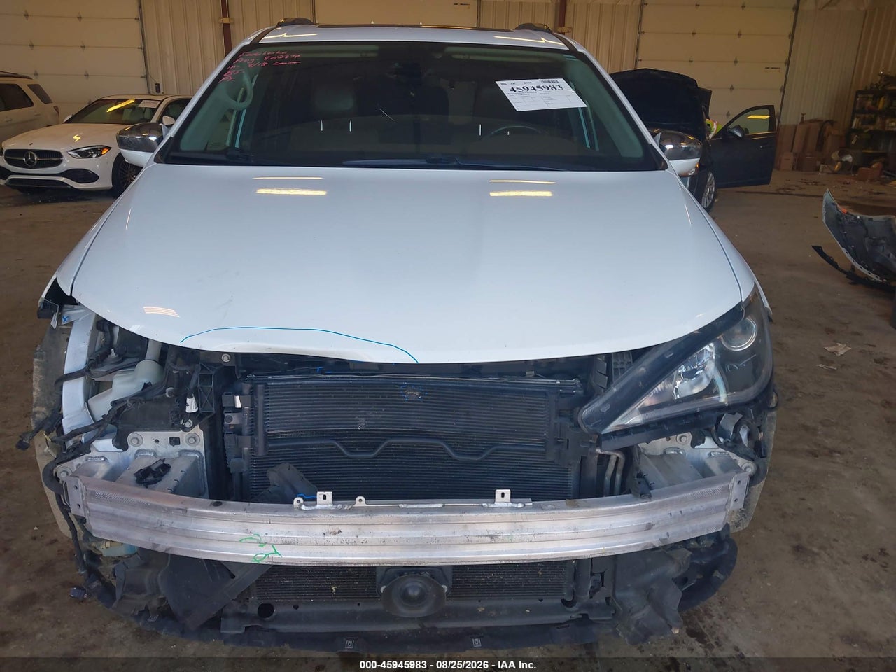 2019 CHRYSLER PACIFICA LIMITED · 6/11
