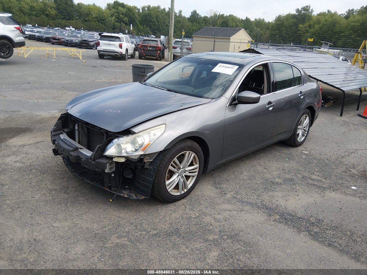 2012 INFINITI G37X   · 2/11