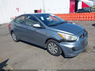 KMHCT4AE7HU****** · 2017 HYUNDAI ACCENT SE