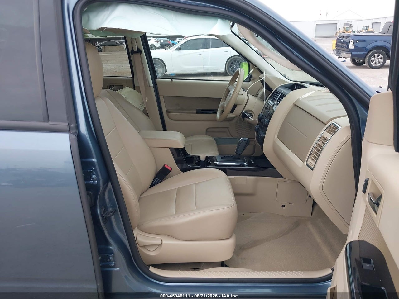 2011 FORD ESCAPE LIMITED · 5/11