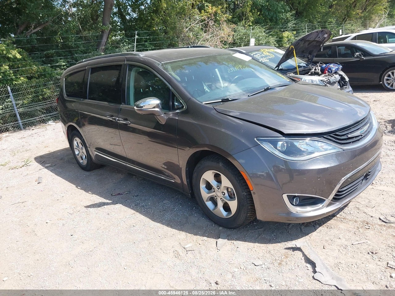 2017 CHRYSLER PACIFICA HYBRID PLATINUM