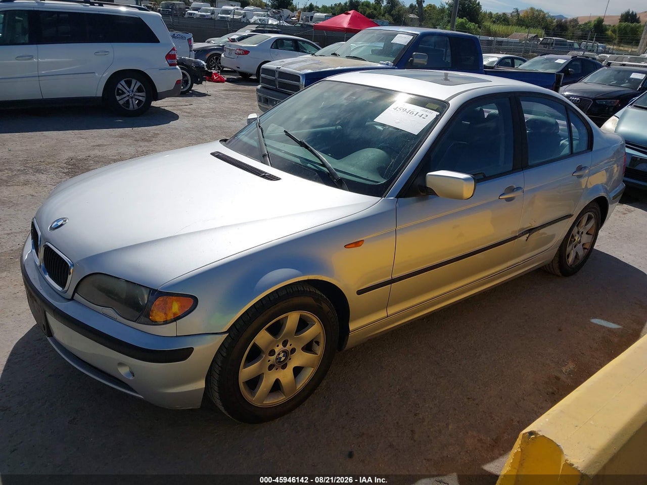 2003 BMW 325I · 2/11