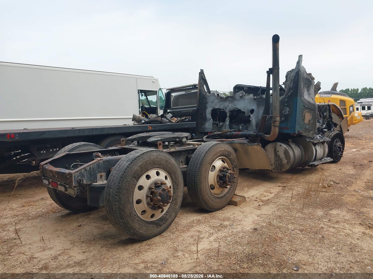 2003 INTERNATIONAL 9200 9200I · 4/10