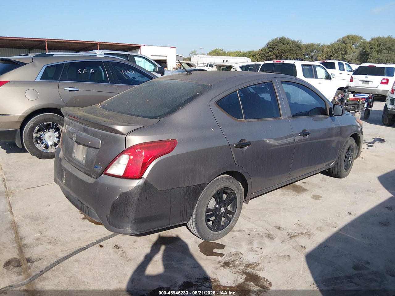 2015 NISSAN VERSA 1.6 S+ · 4/11