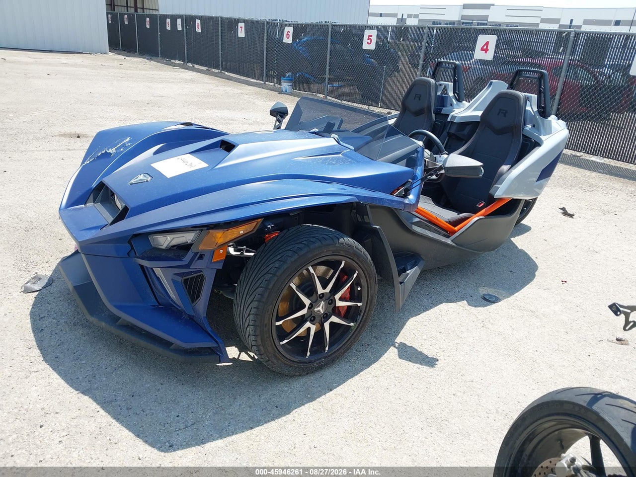 2022 POLARIS SLINGSHOT R · 2/11