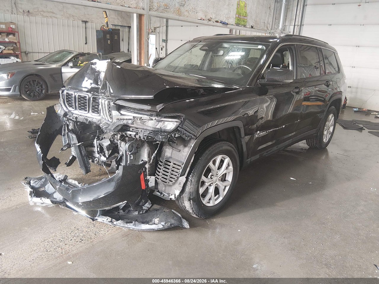 2022 JEEP GRAND CHEROKEE L LIMITED 4X4 · 2/11
