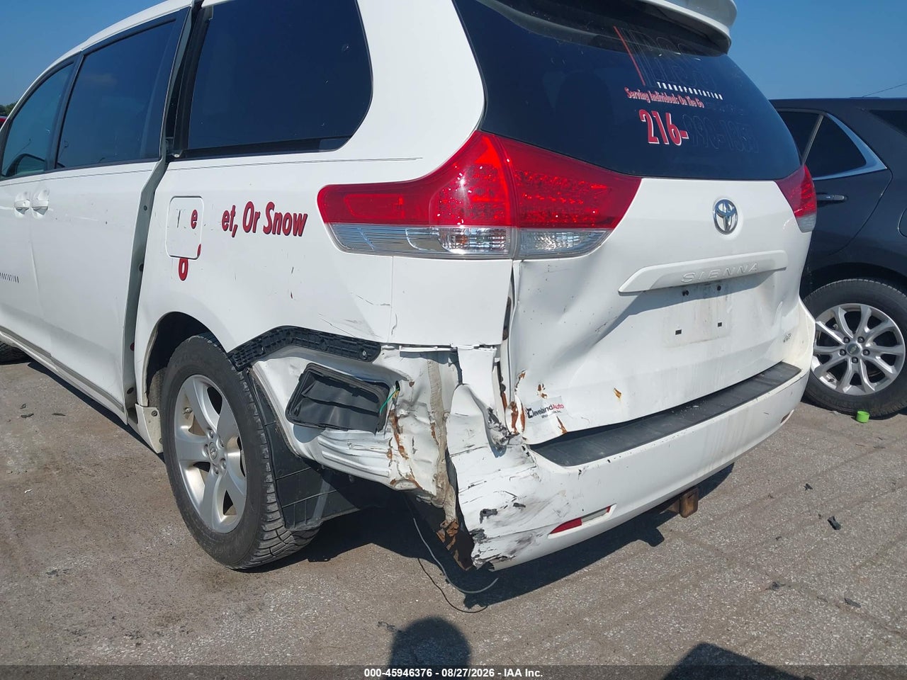 2013 TOYOTA SIENNA LE V6 8 PASSENGER · 6/11