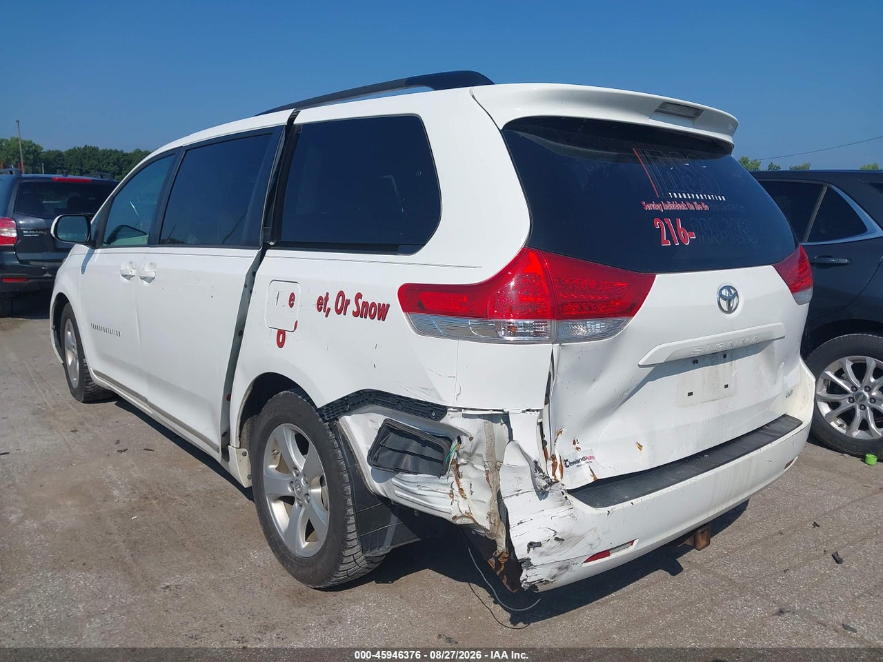 2013 TOYOTA SIENNA LE V6 8 PASSENGER · 3/11