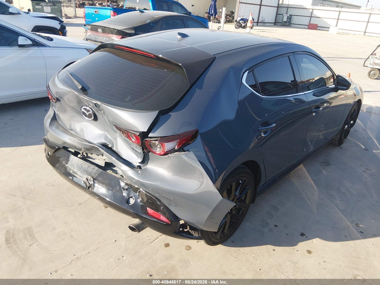 2020 MAZDA MAZDA3 PREMIUM PACKAGE · 4/8