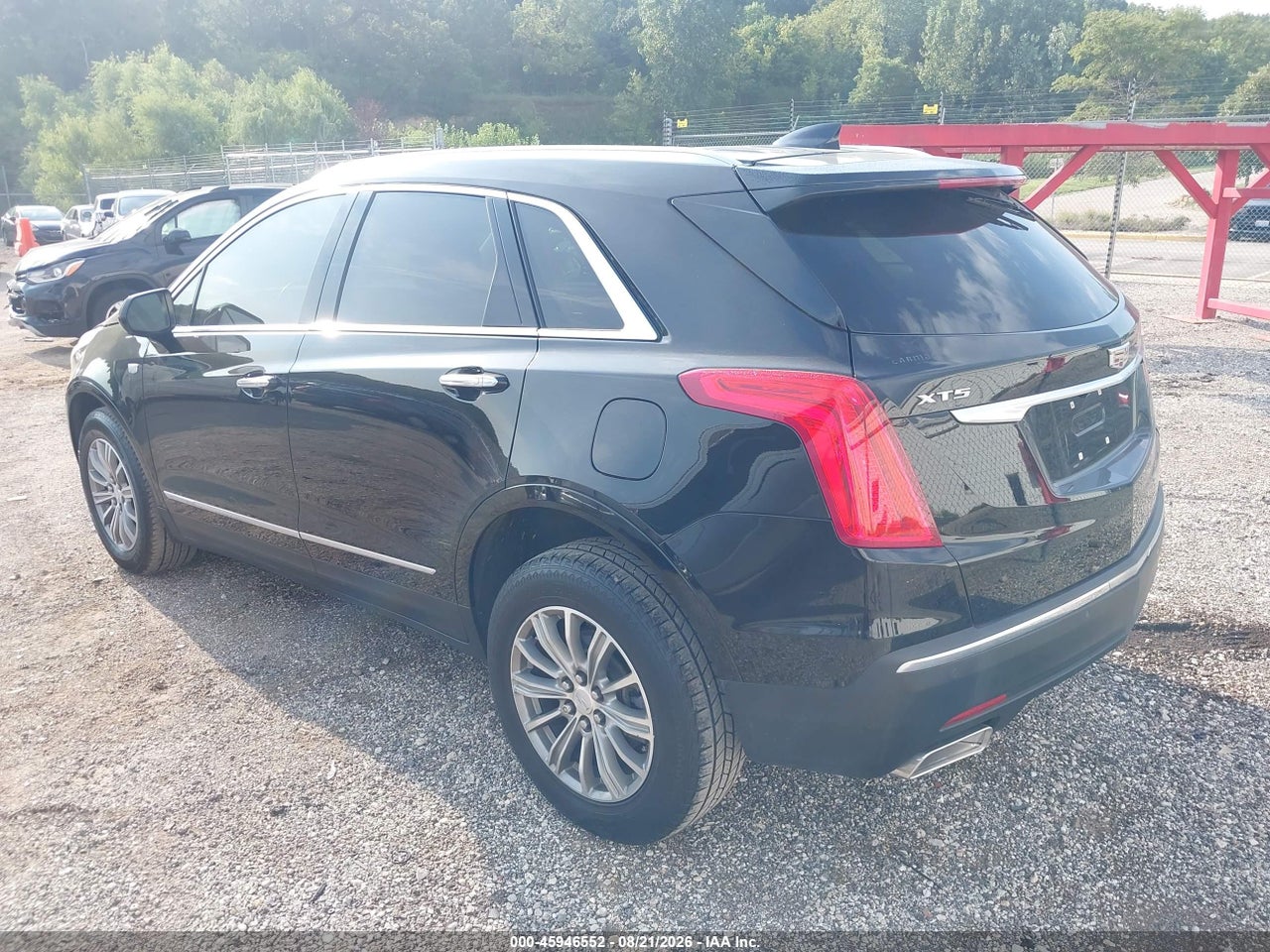 2017 CADILLAC XT5 LUXURY · 3/11