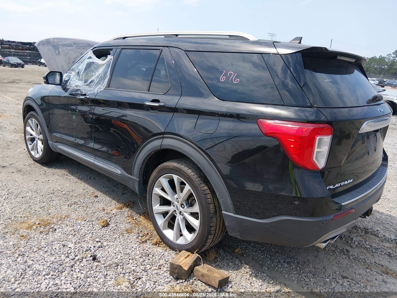 2021 FORD EXPLORER PLATINUM · 3/11