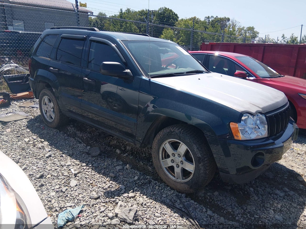 1J8GR48K86C****** · 2006 JEEP GRAND CHEROKEE LAREDO