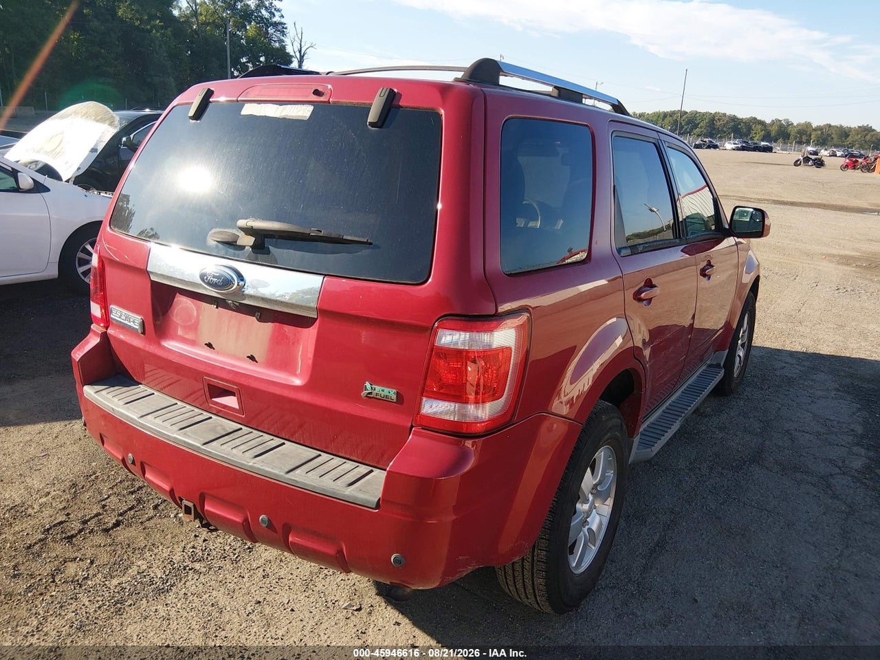 2010 FORD ESCAPE LIMITED · 4/11
