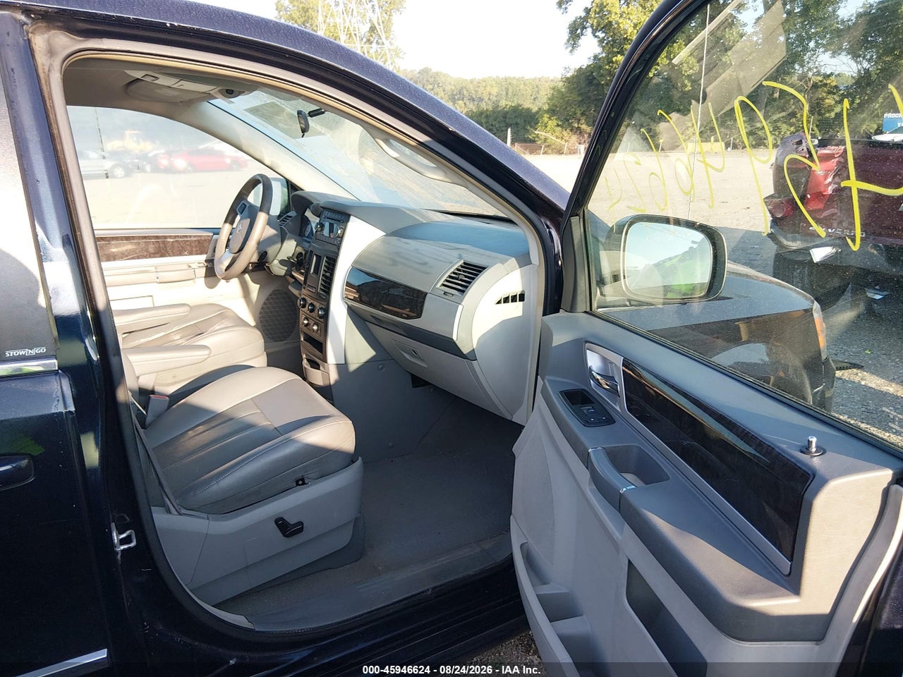 2010 DODGE GRAND CARAVAN SXT · 5/11