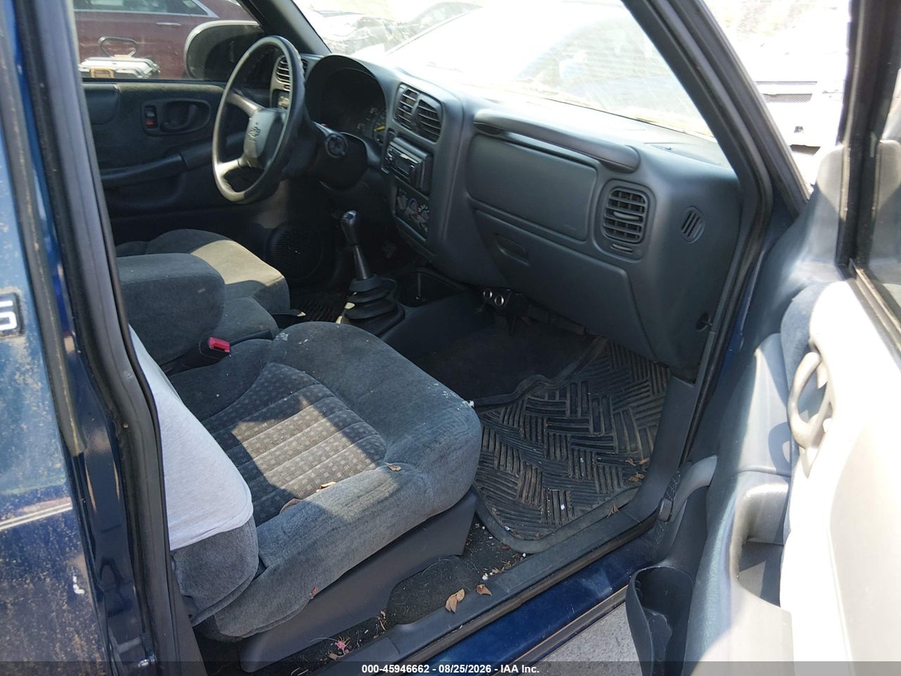 1999 CHEVROLET S-10 LS · 5/11
