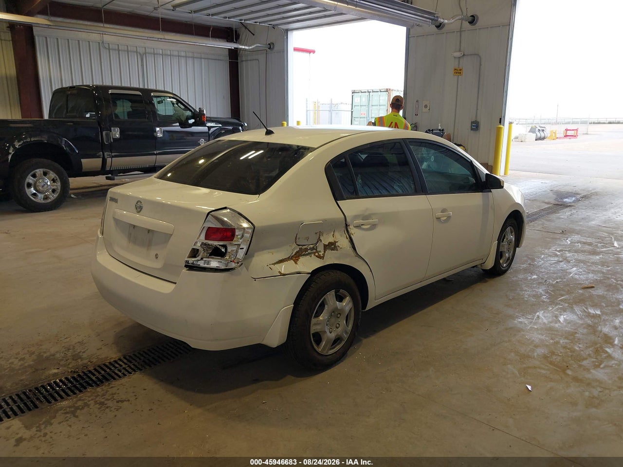 2009 NISSAN SENTRA 2.0 · 4/11