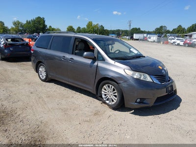 5TDYK3DC4BS****** · 2011 TOYOTA SIENNA XLE V6