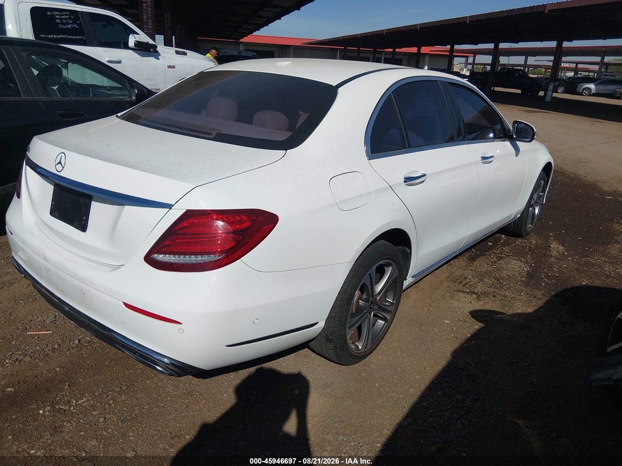 2017 MERCEDES-BENZ E 300 · 4/11