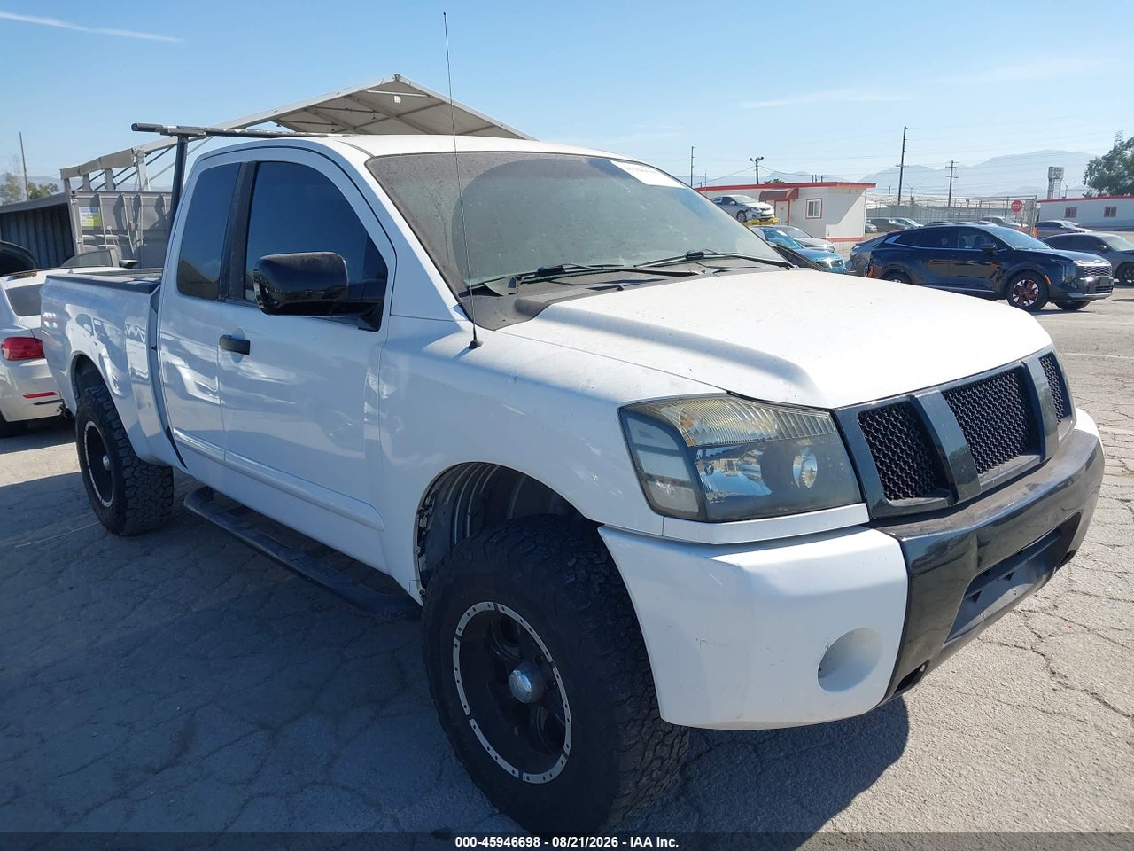 2004 NISSAN TITAN SE