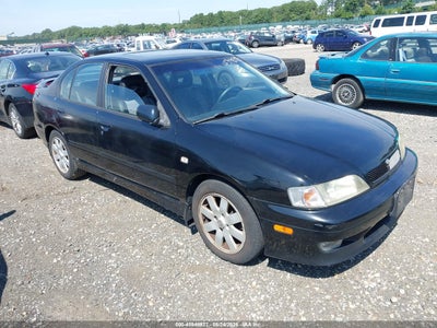 2002 INFINITI G20 LUXURY