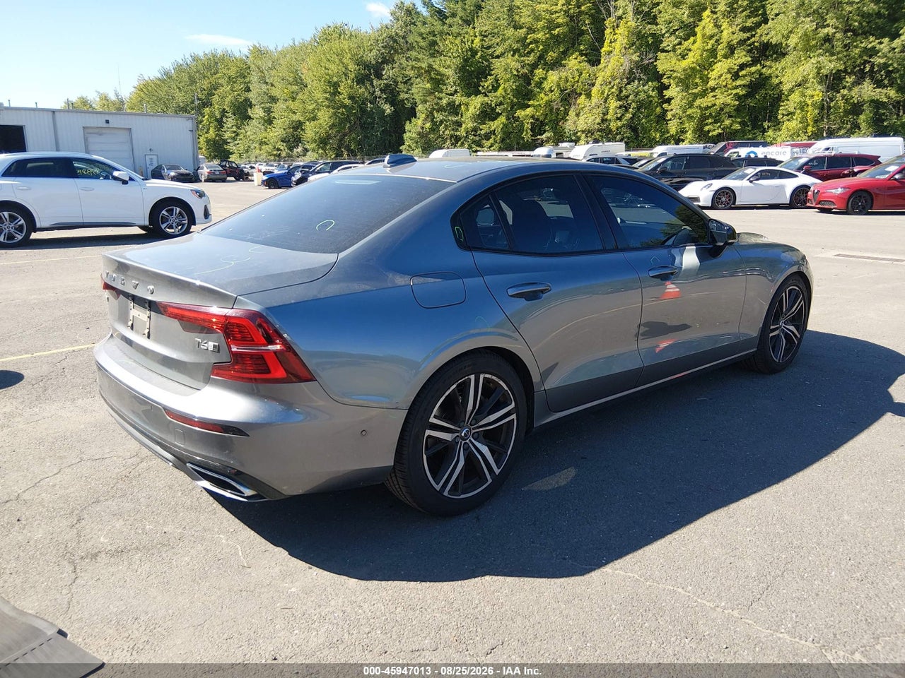 2019 VOLVO S60 T6 R-DESIGN · 4/11
