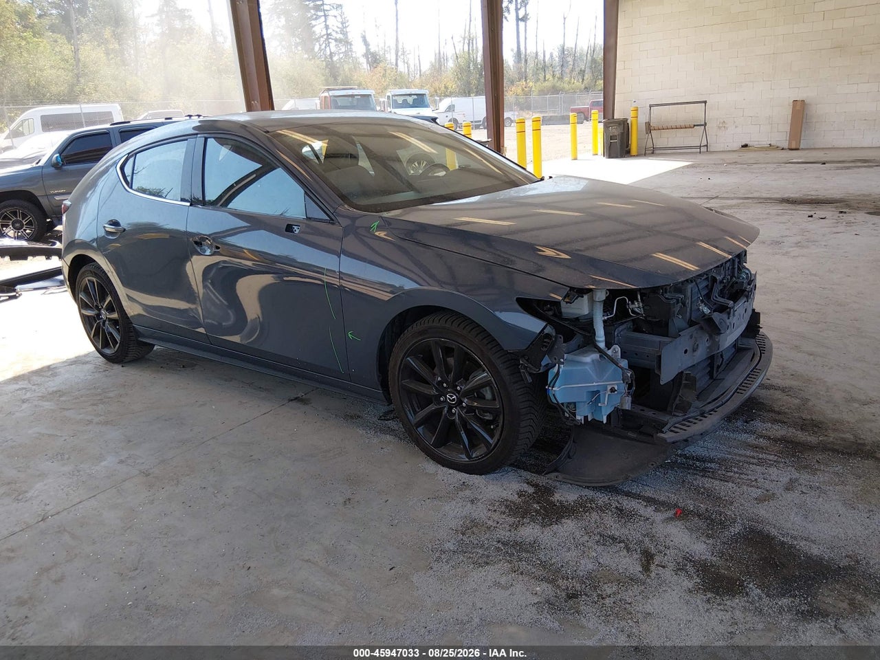 JM1BPBNM3L1****** · 2020 MAZDA MAZDA3 PREMIUM PACKAGE