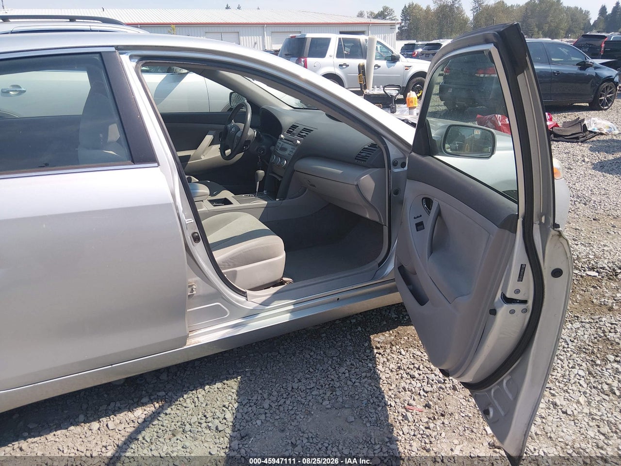 2007 TOYOTA CAMRY LE V6 · 5/9
