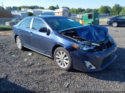 2014 TOYOTA CAMRY XLE
