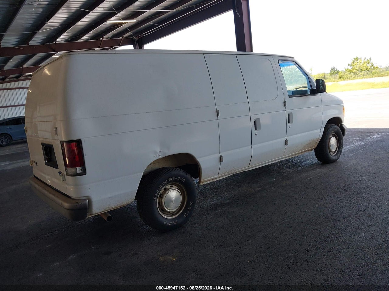 1996 FORD ECONOLINE E150 VAN · 4/11
