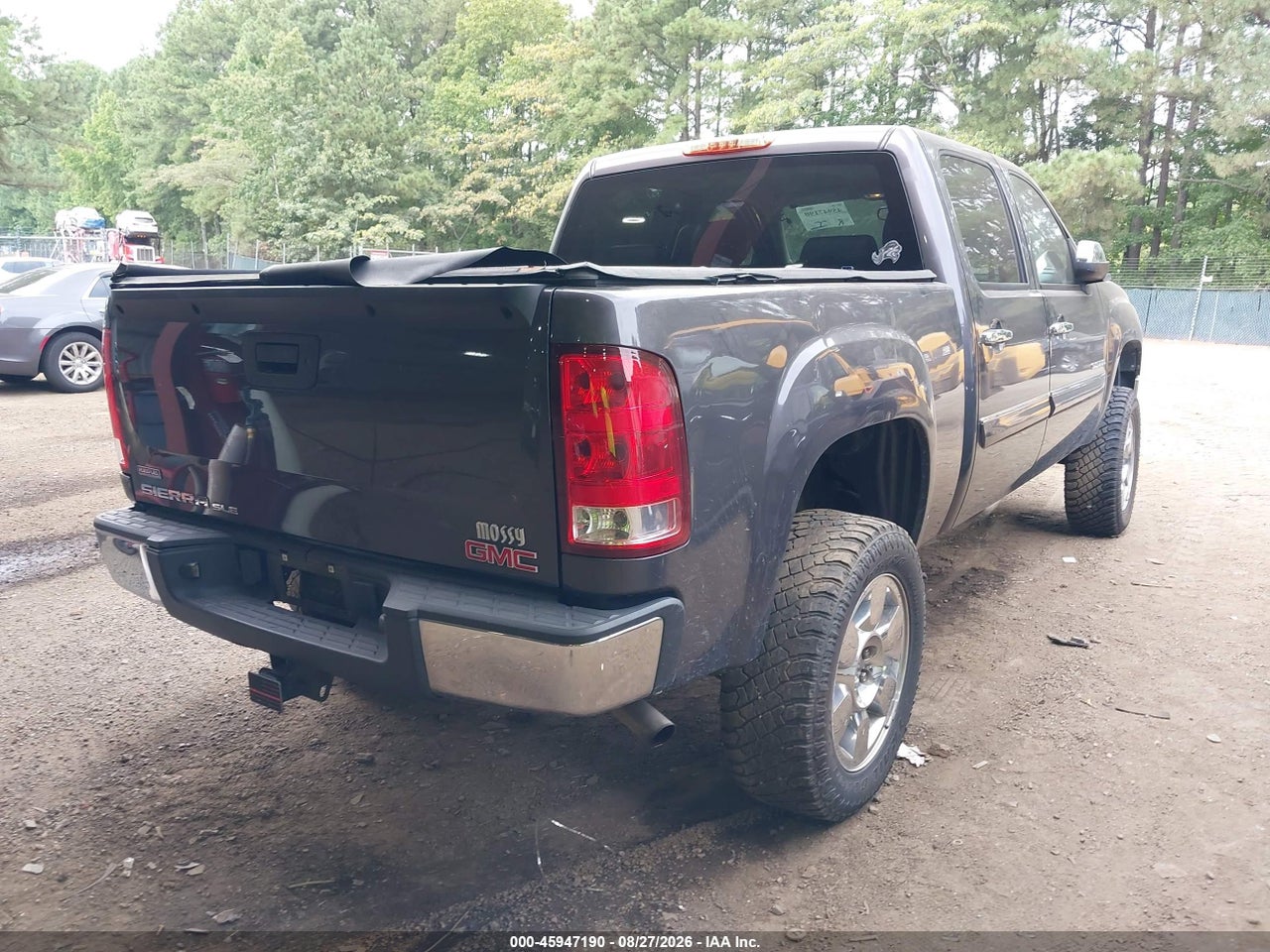2011 GMC SIERRA 1500 SLE · 4/11