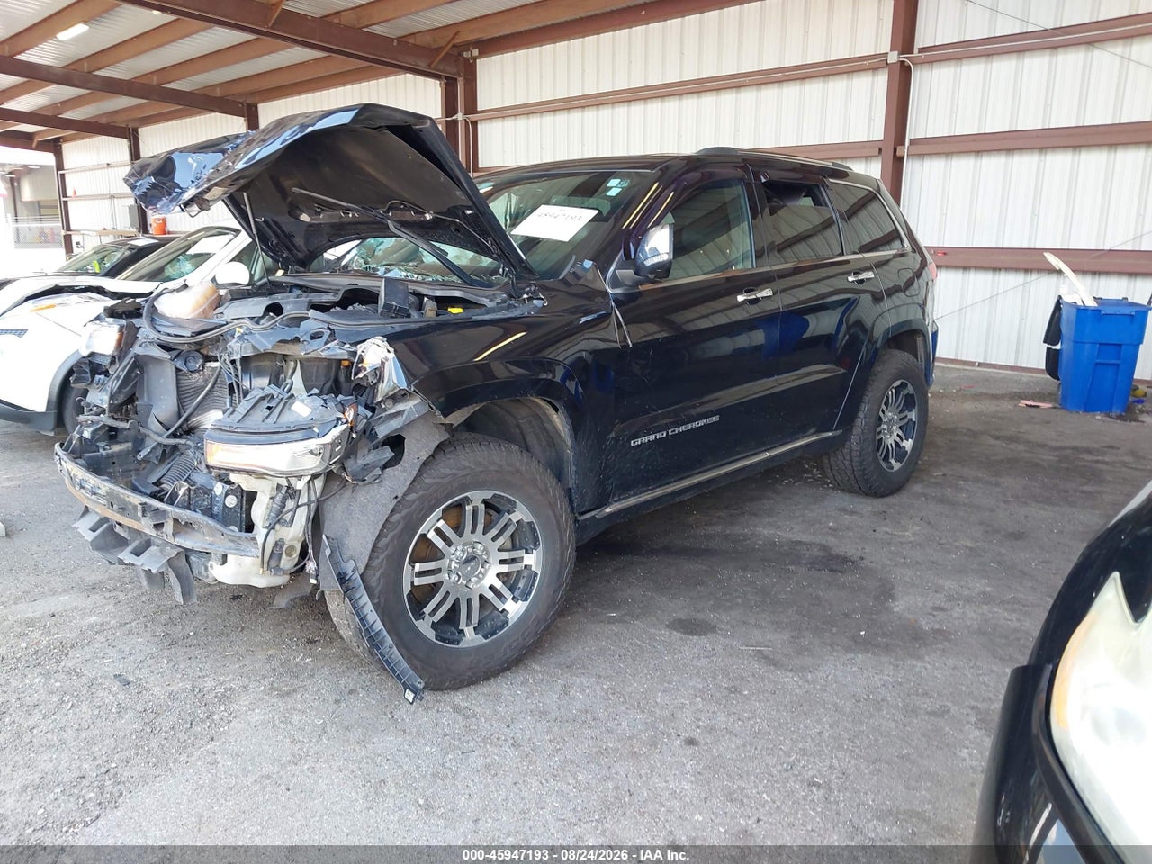 2014 JEEP GRAND CHEROKEE SUMMIT · 2/10