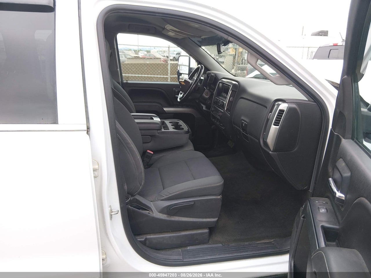 2015 CHEVROLET SILVERADO 1500 LT · 5/11
