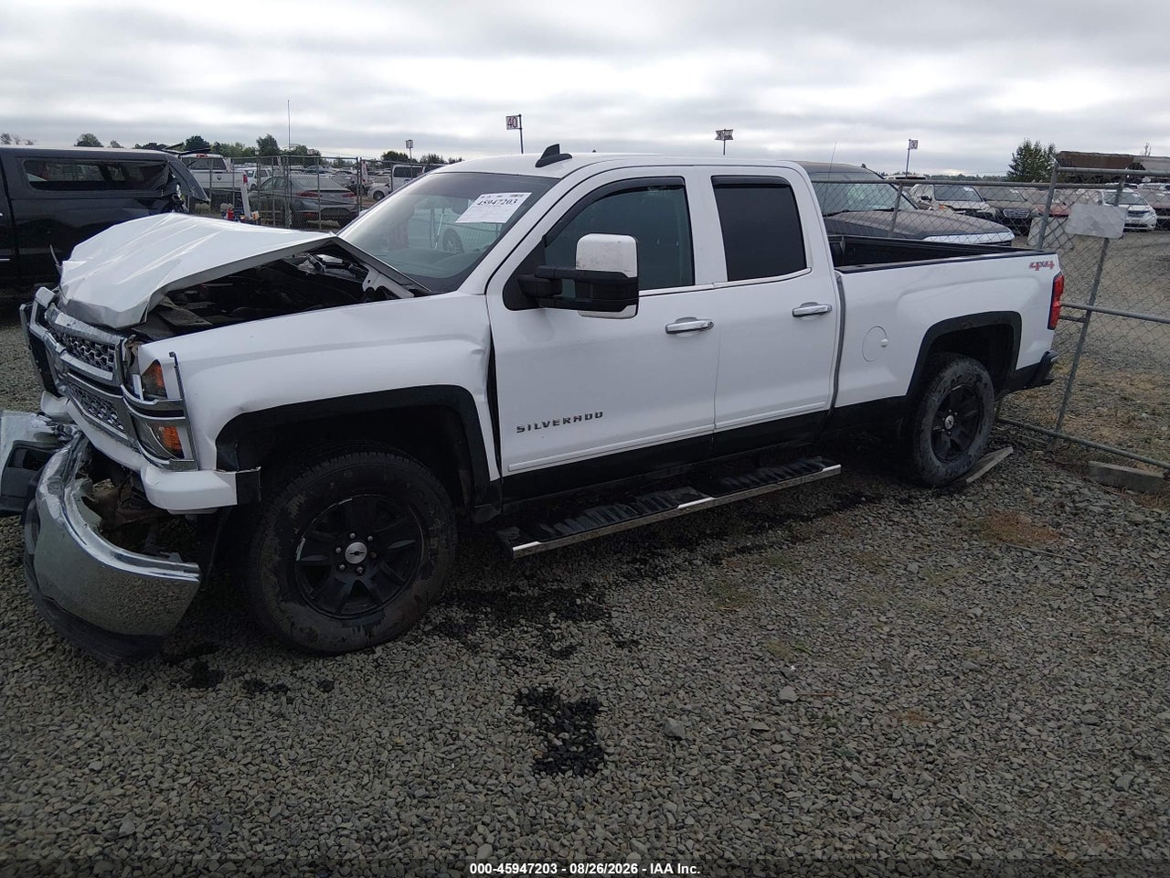 2015 CHEVROLET SILVERADO 1500 LT · 2/11