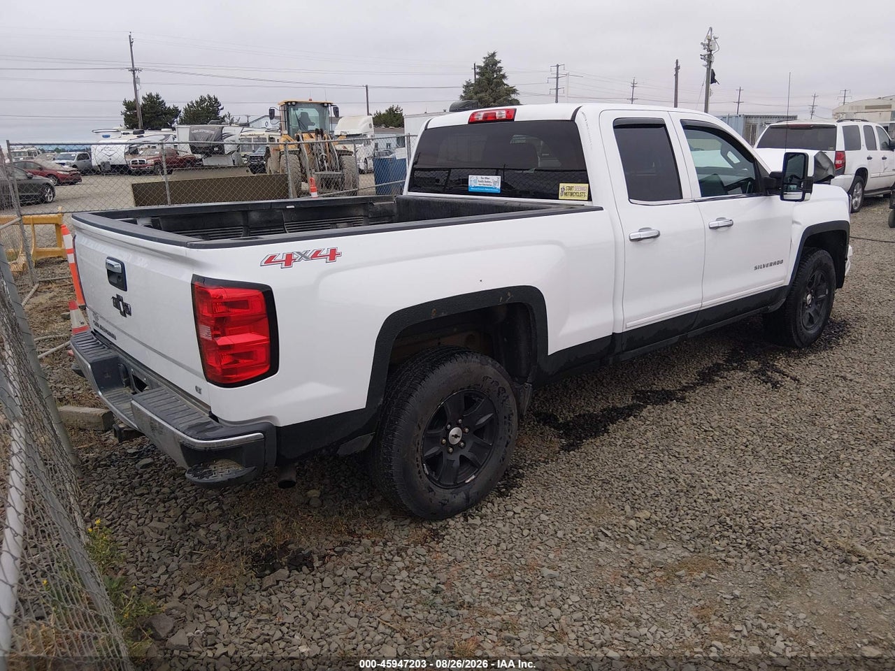 2015 CHEVROLET SILVERADO 1500 LT · 4/11