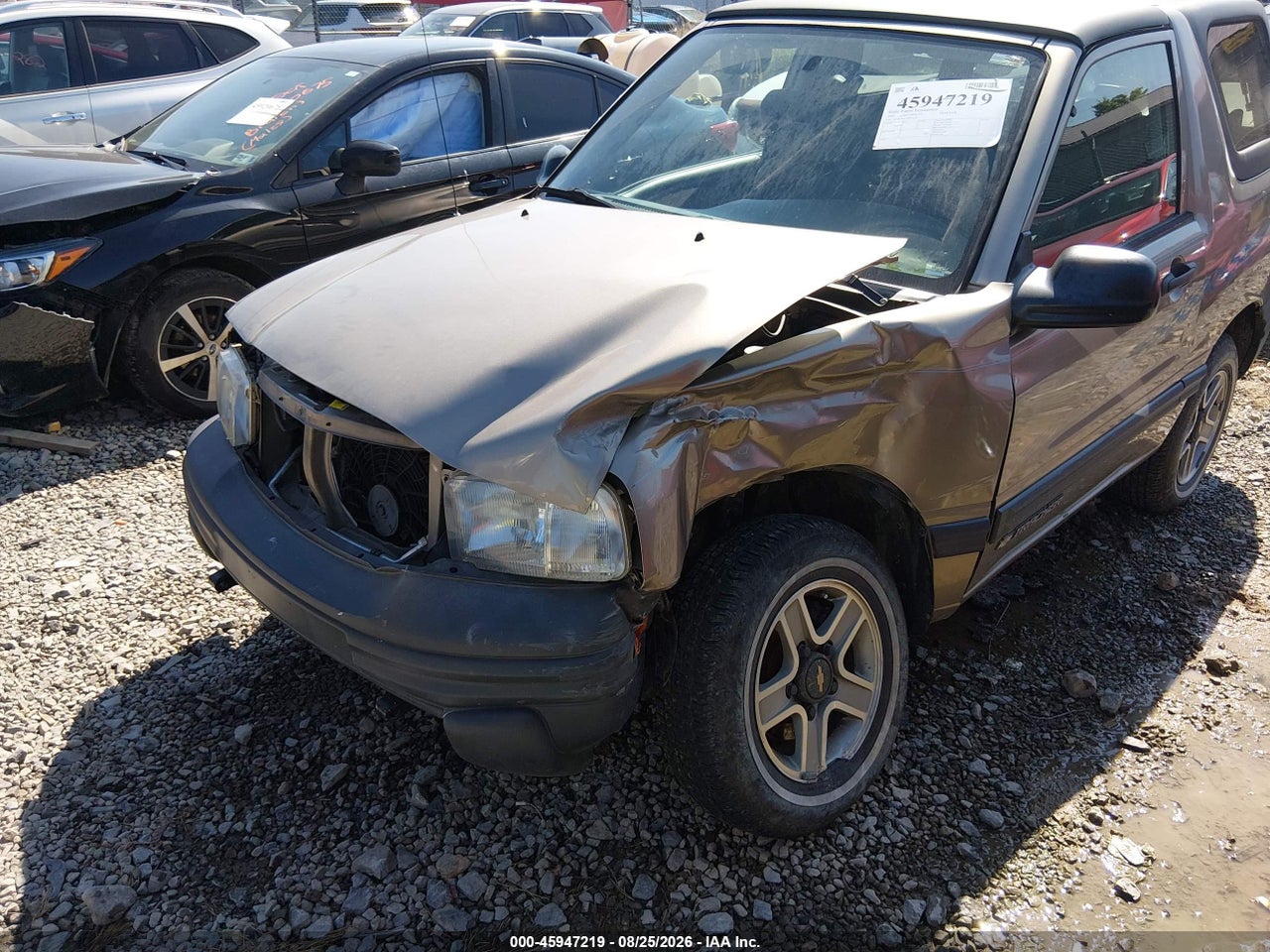 2002 CHEVROLET TRACKER · 6/11