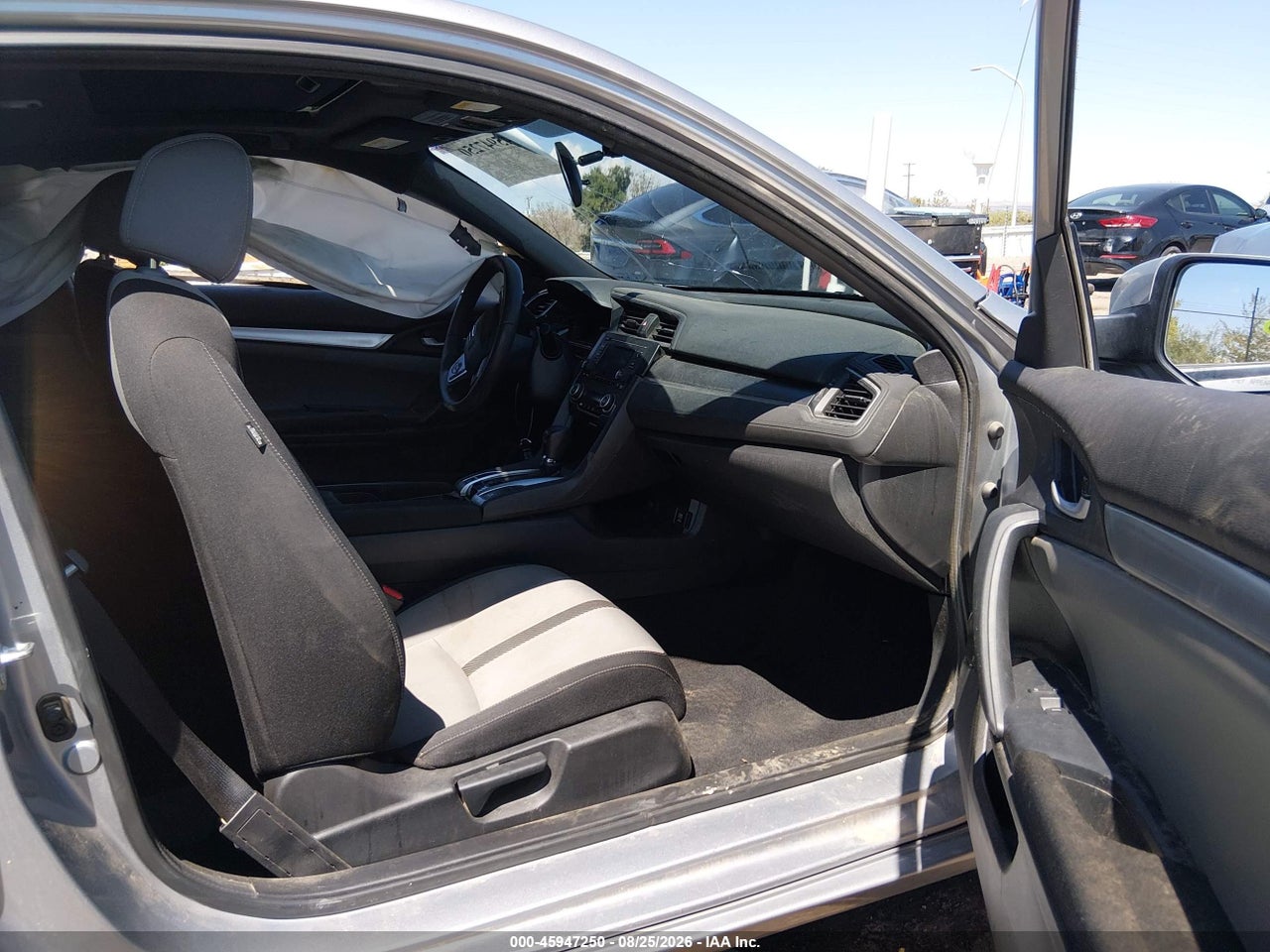2017 HONDA CIVIC LX-P · 5/11