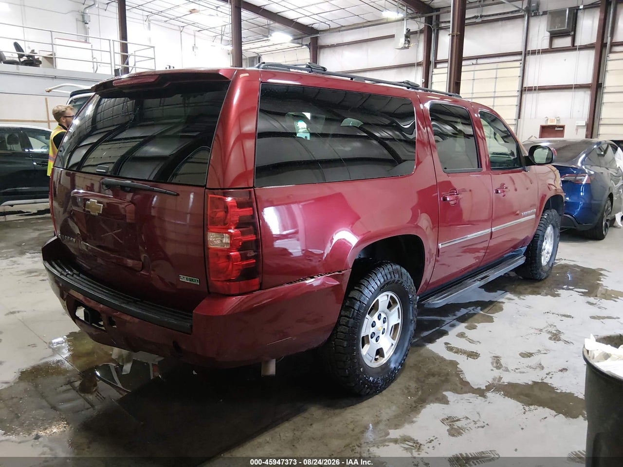 2011 CHEVROLET SUBURBAN LS · 4/11