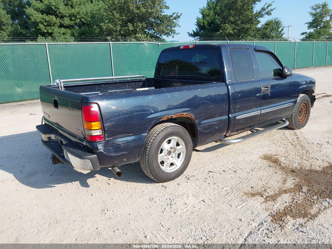 2007 GMC SIERRA 1500 CLASSIC SLE1 · 4/11