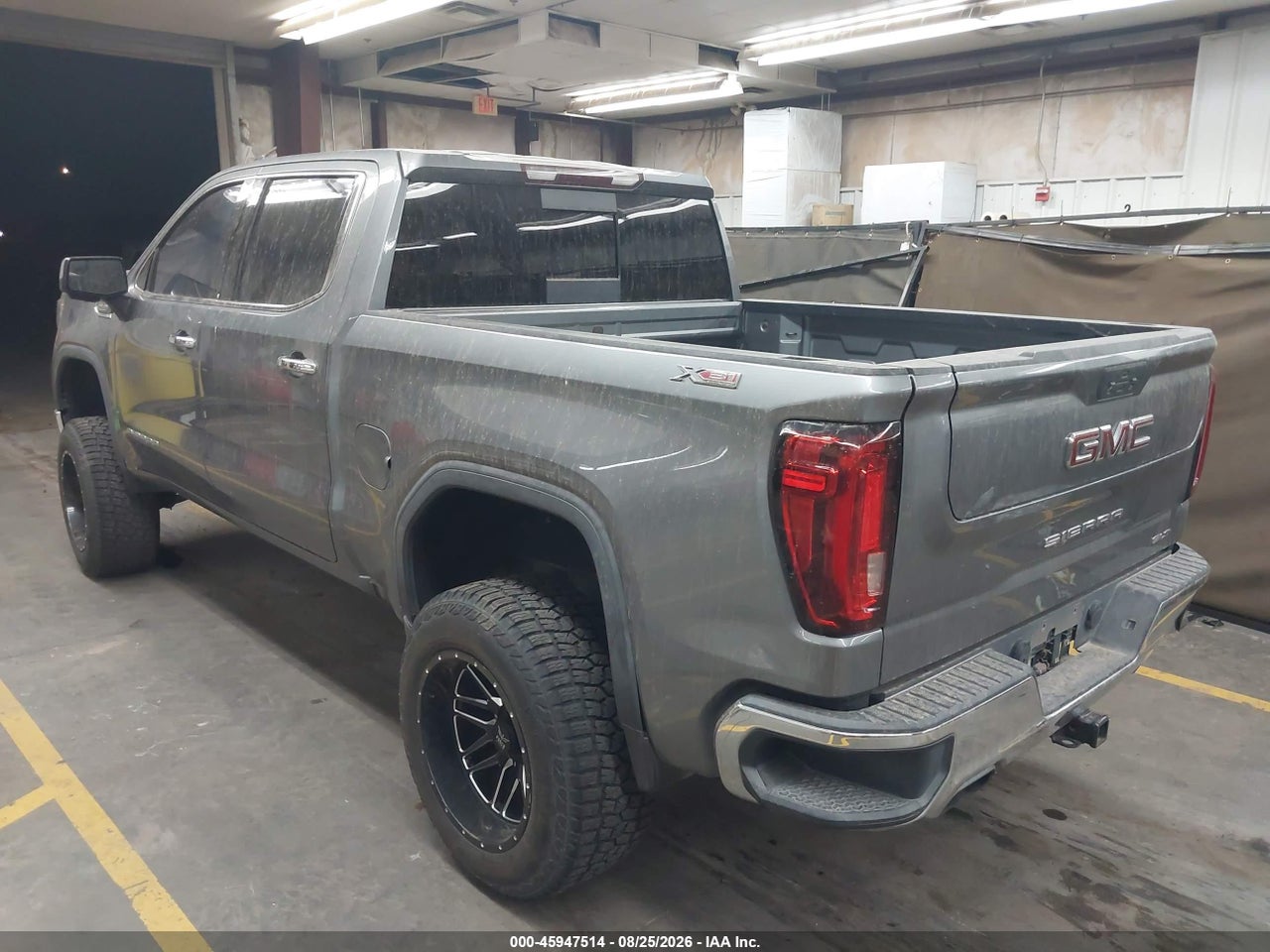 2020 GMC SIERRA 1500 4WD  SHORT BOX SLT · 3/11