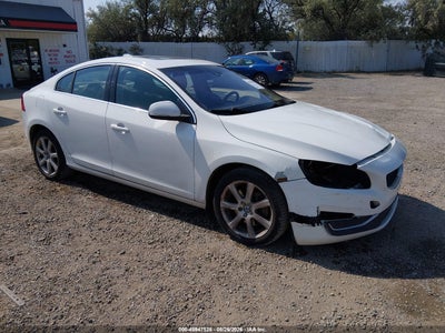 YV1612TK2G2****** · 2016 VOLVO S60 T5 PREMIER