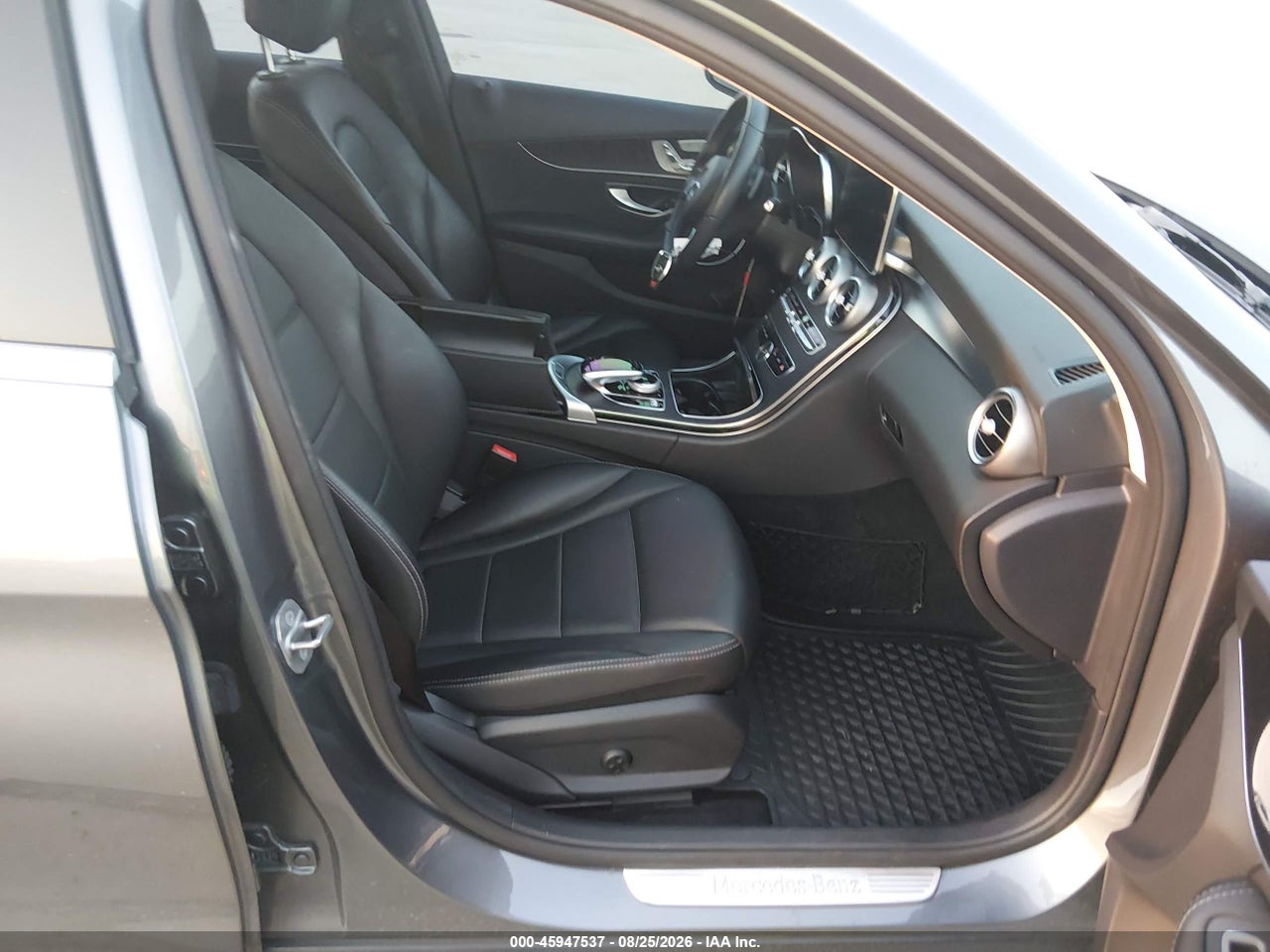2017 MERCEDES-BENZ C 300 · 5/11