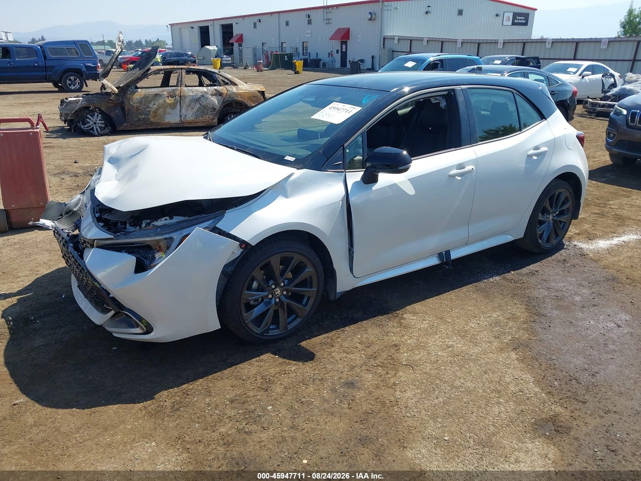 2026 TOYOTA COROLLA XSE · 2/11