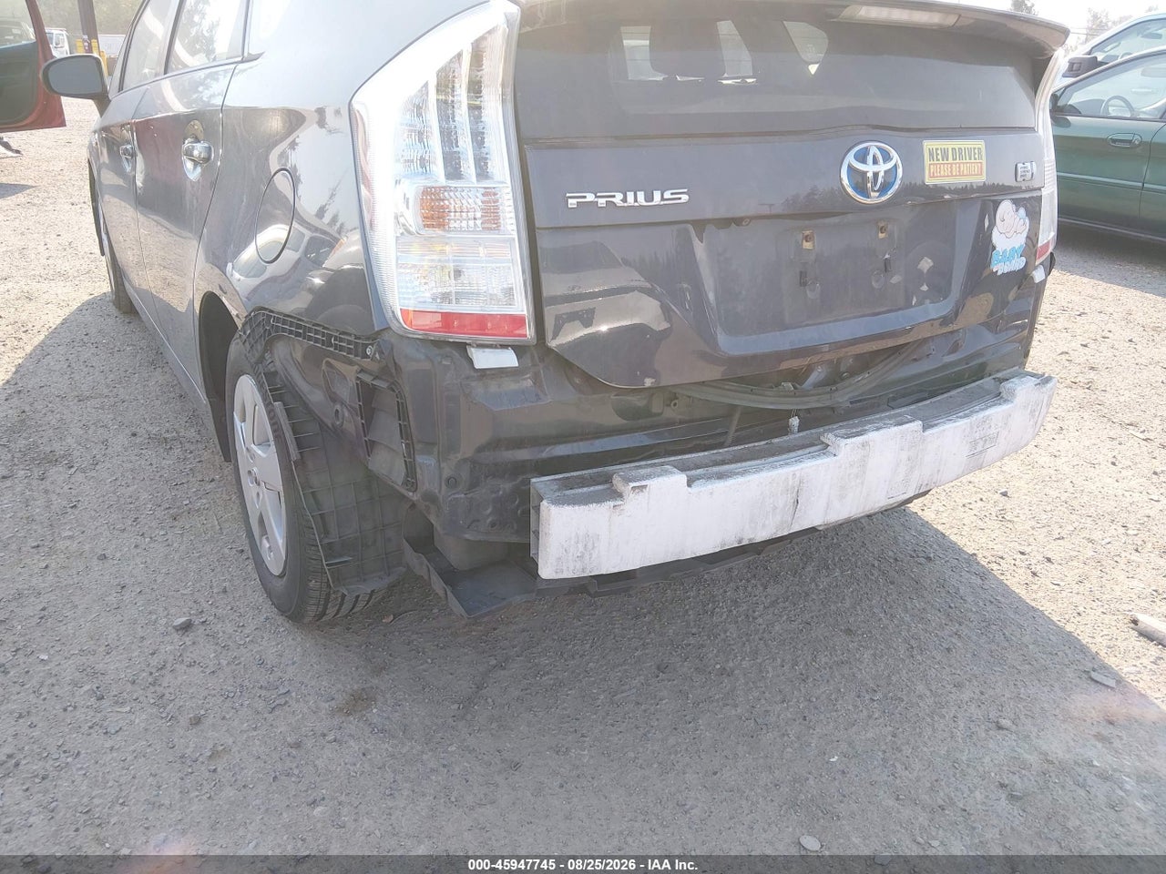 2011 TOYOTA PRIUS FOUR · 6/11
