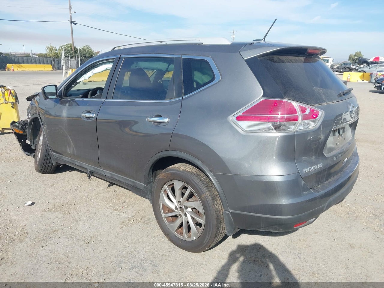 2015 NISSAN ROGUE SL · 3/11