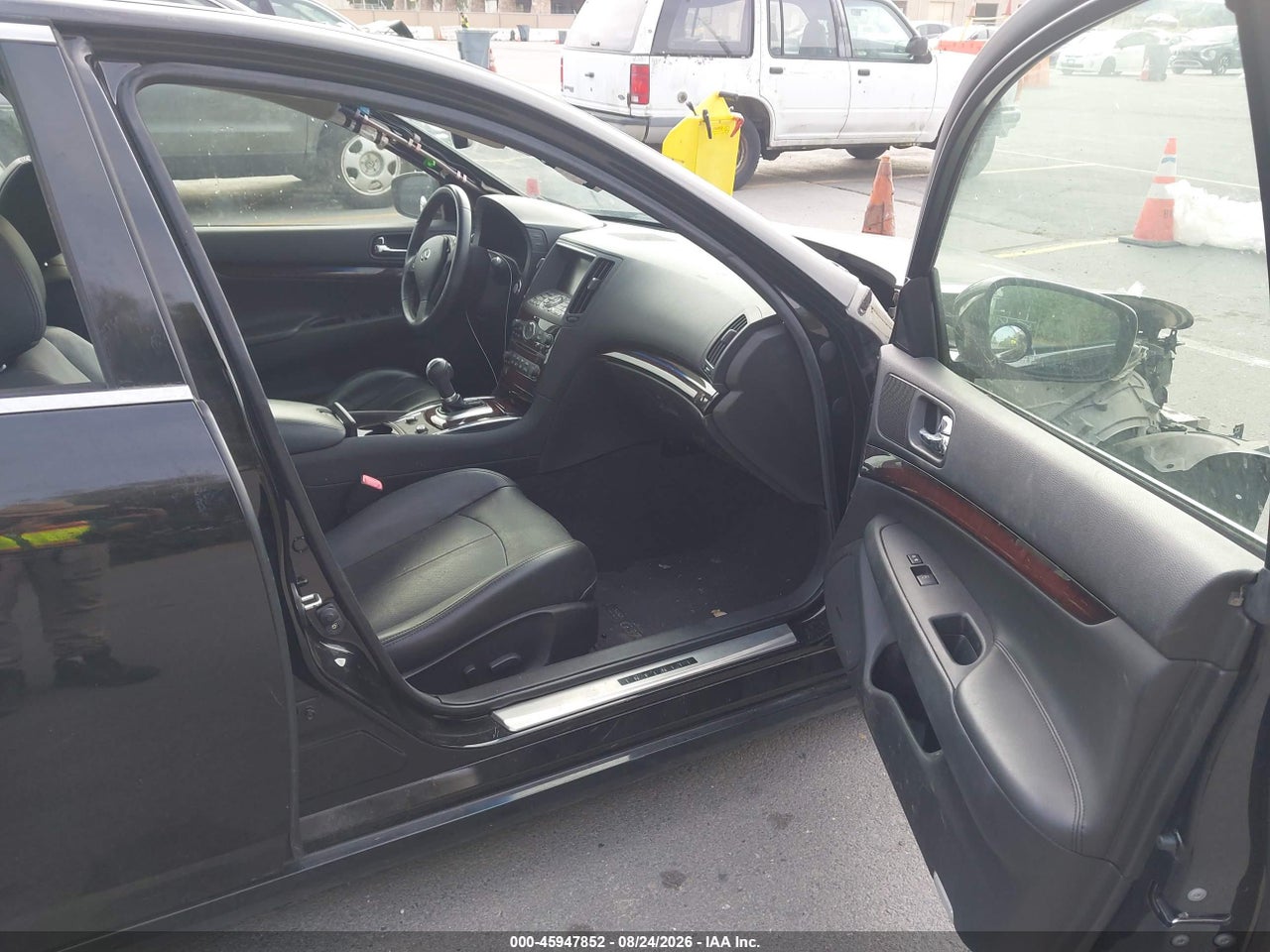 2013 INFINITI G37 JOURNEY · 5/11