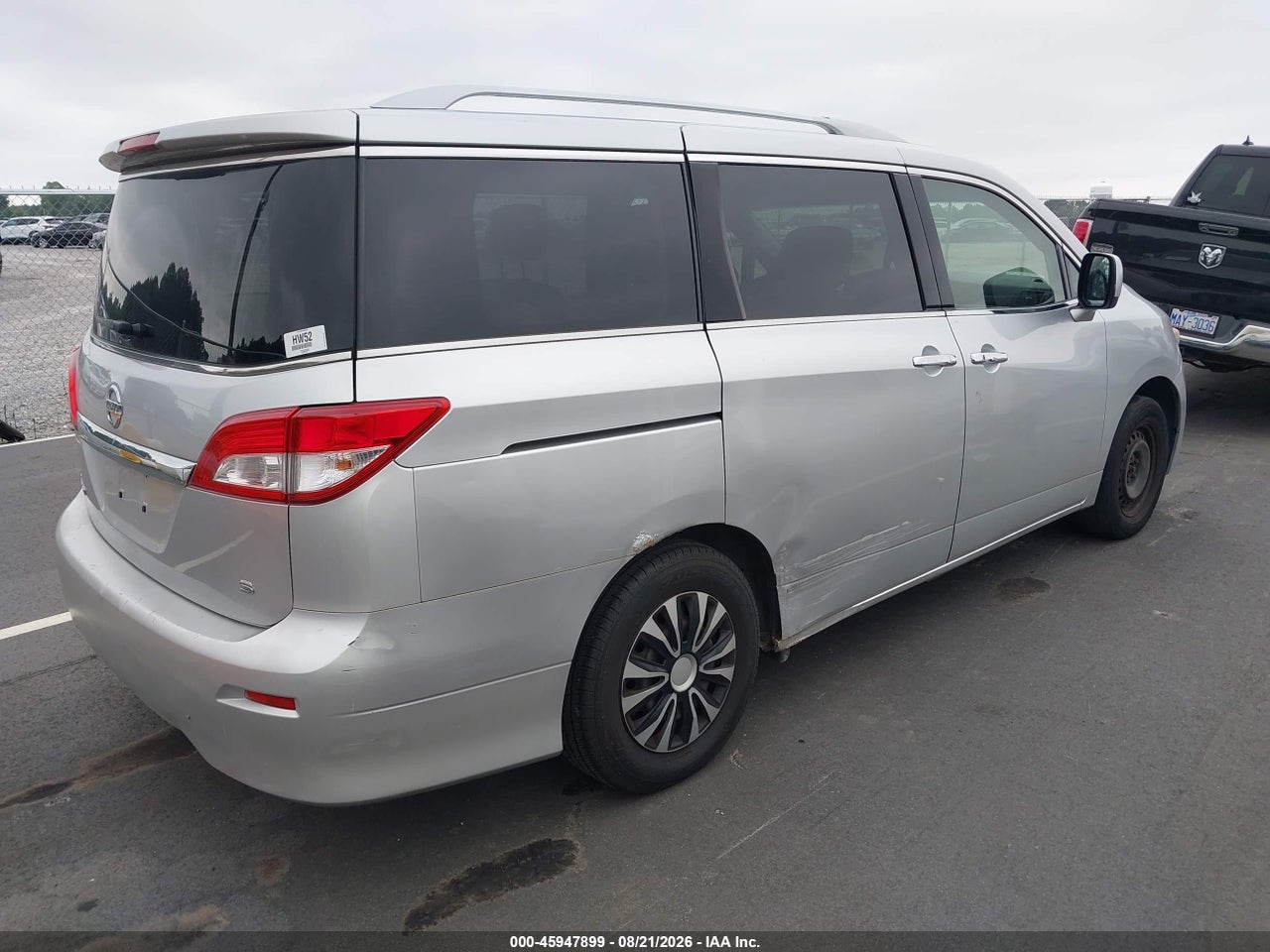 2012 NISSAN QUEST S · 4/11