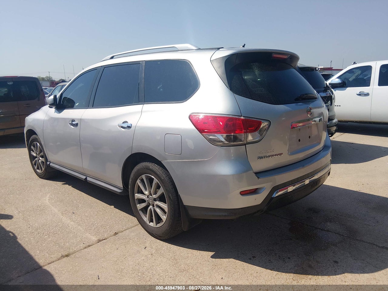 2015 NISSAN PATHFINDER S · 3/11